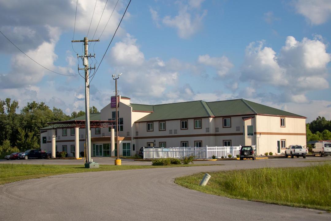 Morgantown Inn & Suites Exterior photo